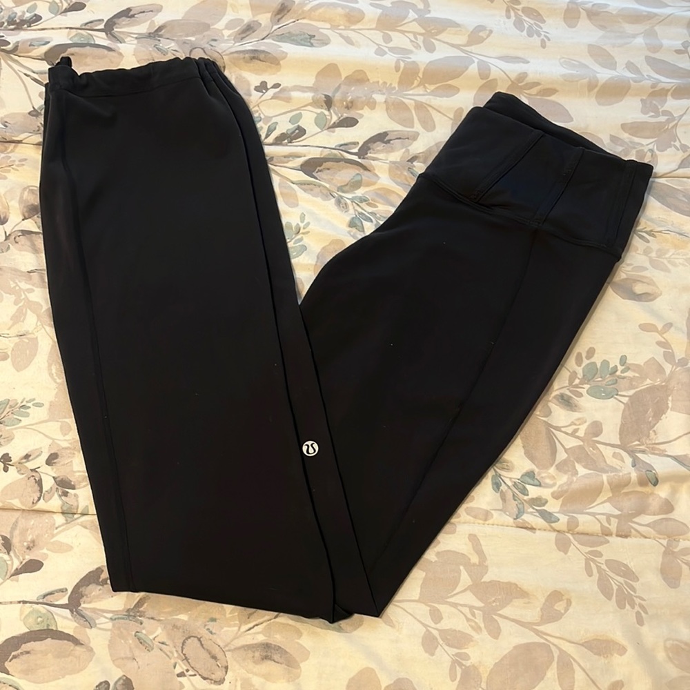 Lululemon yoga pants